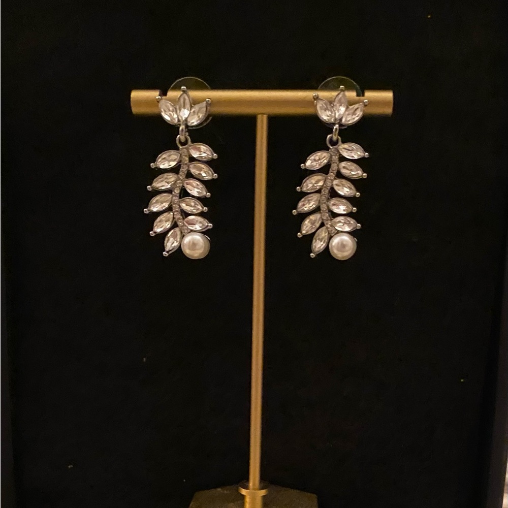 Rhinestone and pearl drop earrings